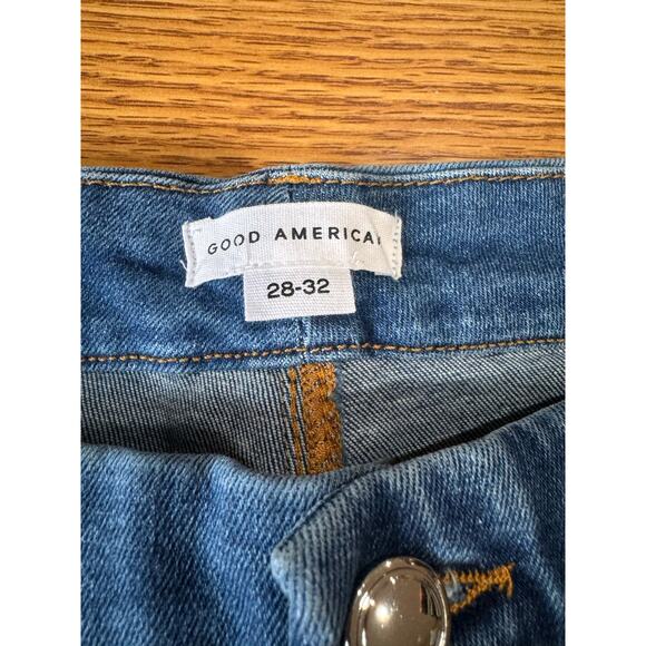 Good American Always Fits Good Legs Crop in Indigo384 size 28-32 - Picture 9 of 13